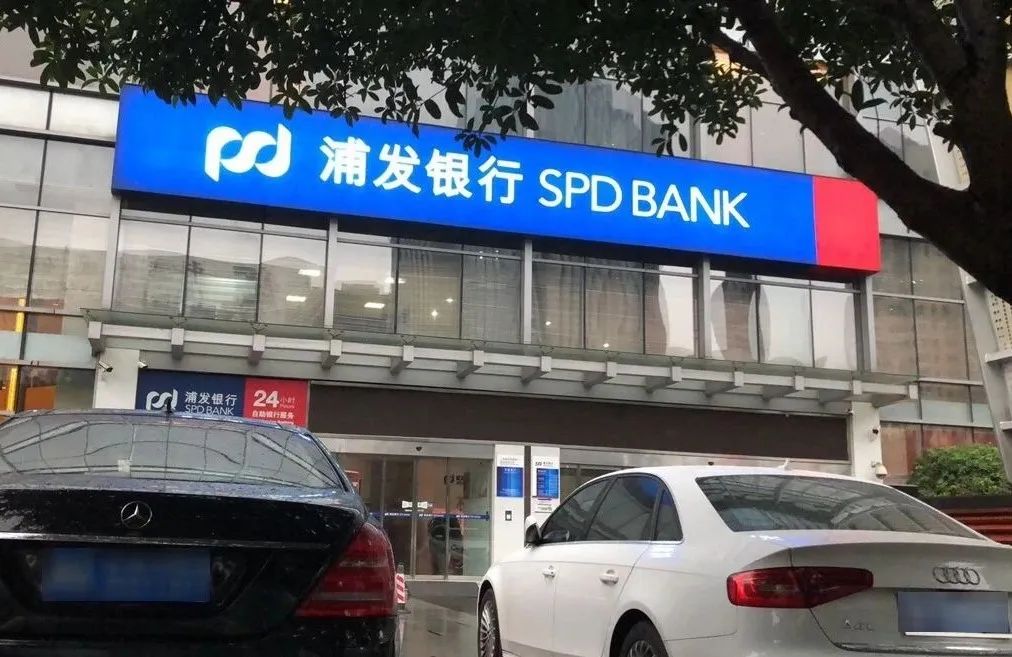 DƬ